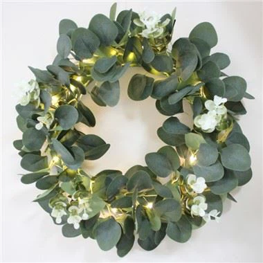 Wstępnie oświetlony wieniec na baterie